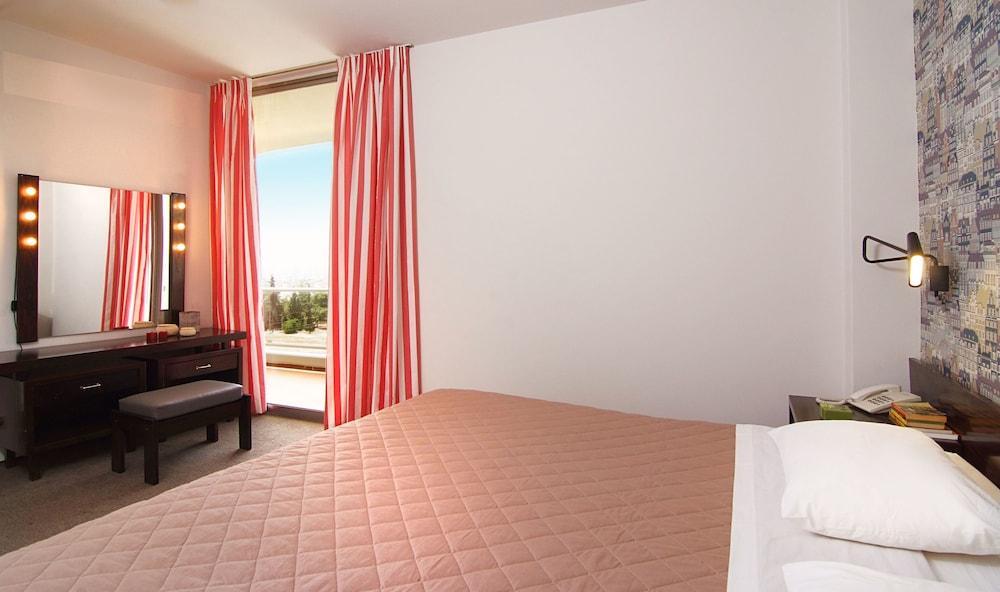Marina Alimos Hotel Apartments Афины Экстерьер фото