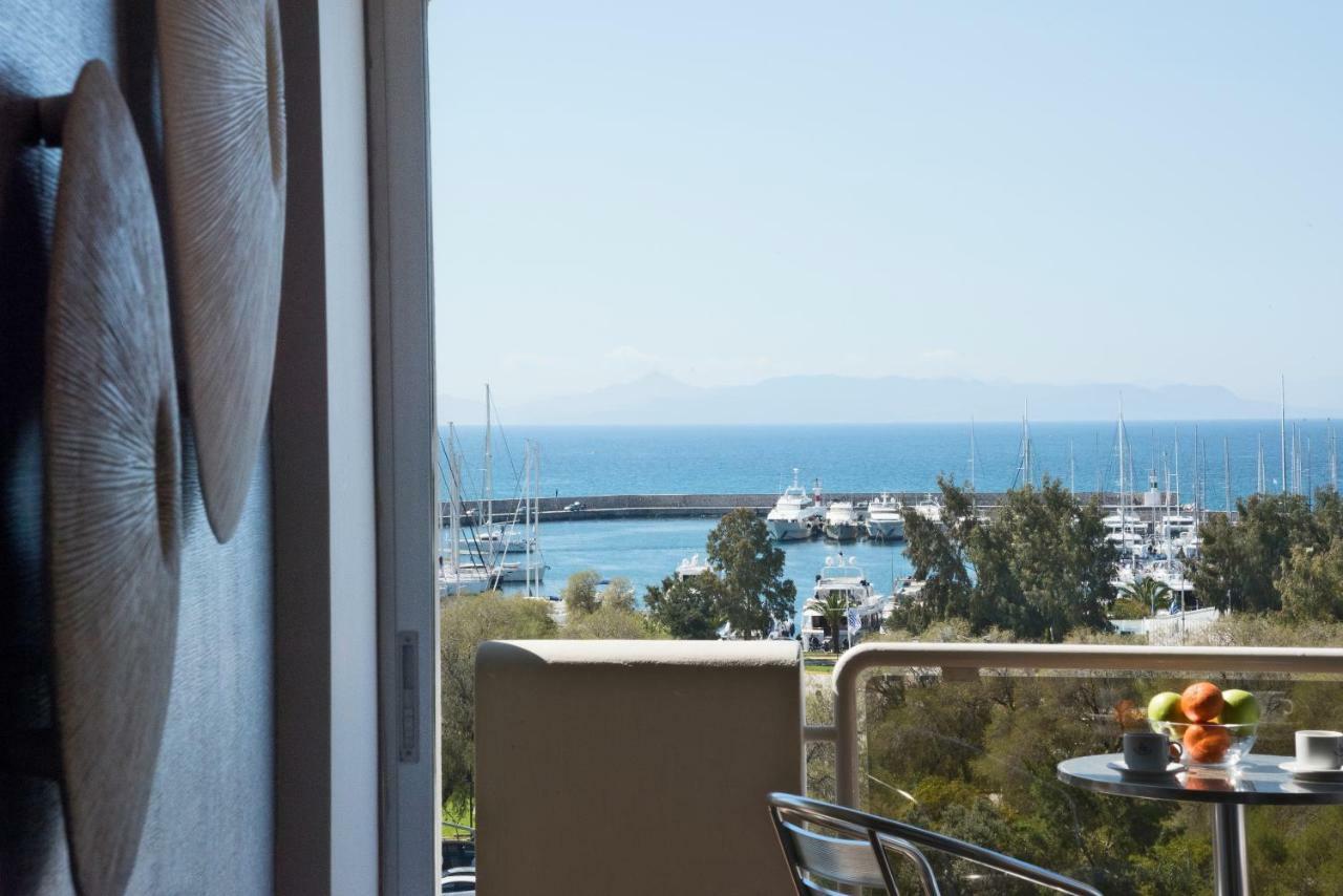 Marina Alimos Hotel Apartments Афины Экстерьер фото